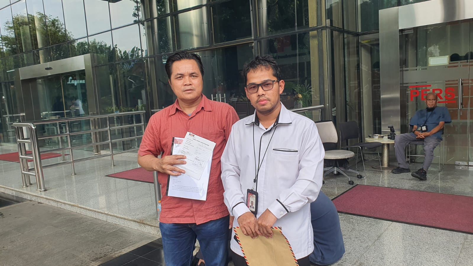 INPEST Serahkan Surat Tindak Lanjut ke KPK Terkait Dugaan Korupsi Dana PI SPRH