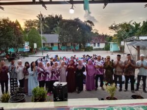 SDN 5 Riau Silip Ajak Siswa Berbagi Takjil, Ajar Kepedulian Sejak Dini