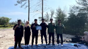 Pepelingasih Bangka dan Mahasiswa Agroteknologi Tanam 250 Pohon Cemara di Lahan Eks Tambang Air Anyir