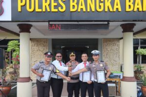 Polres Bangka Barat Ganjar Penghargaan Personel dengan Capaian Restorative Justice dan Problem Solving Terbanyak