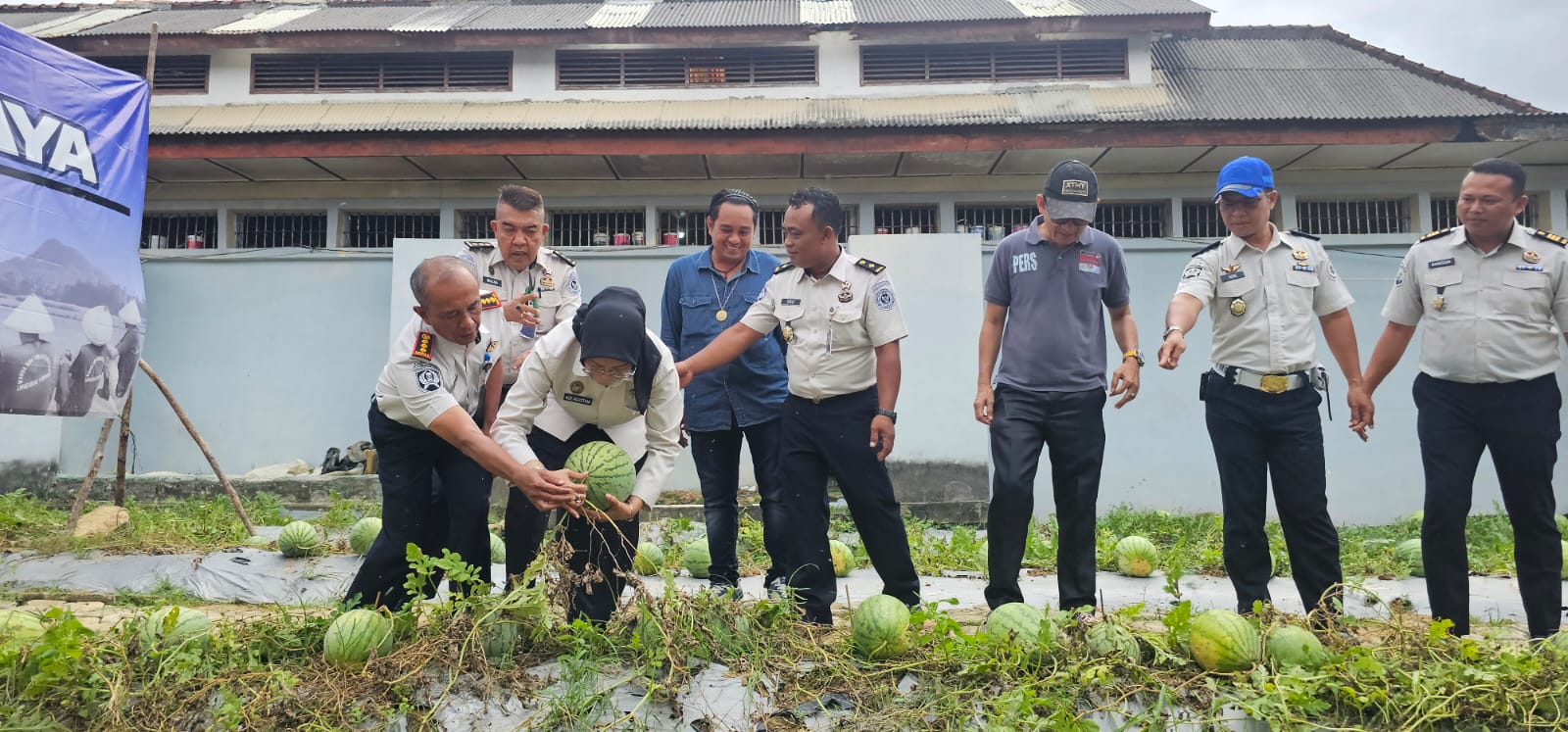 Khasiat Kompos Lapas Pangkalpinang Teruji, Hasilkan Panen 231 Kg Semangka