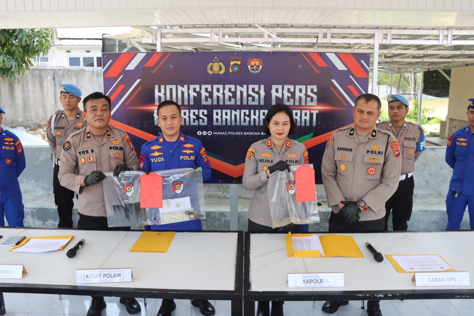 Polres Bangka Barat Konfrensi Pers Gagalkan Penyelundupan 4,9 Ton Diduga Logam Tanah Jarang