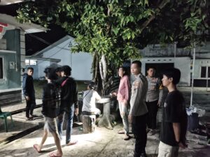 Polres Bangka Barat Gerak Cepat Tindaklanjuti Aduan Warga, 6 Orang Diamankan saat Minum Alkohol di Balai Desa Puput
